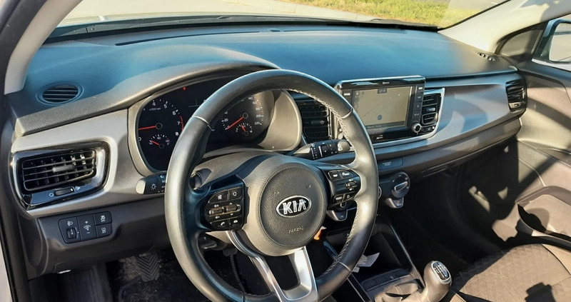 Kia Rio cena 46999 przebieg: 31000, rok produkcji 2019 z Luboń małe 29
